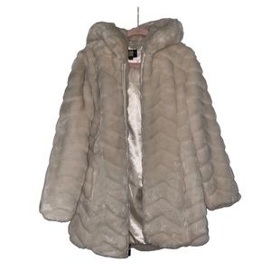 Gallery Faux Fur Cream Colored Zip Up Coat